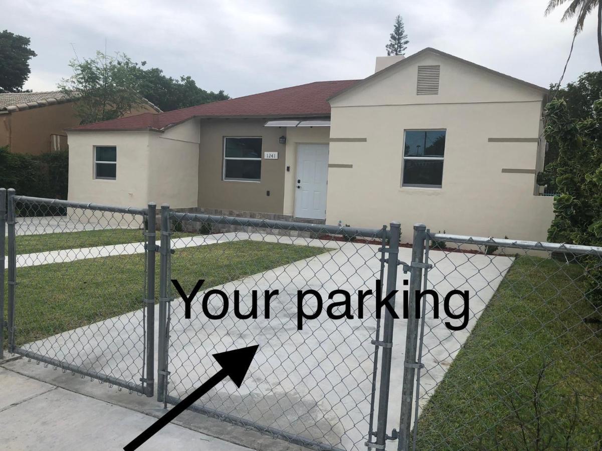 Your House In Miami Eksteriør billede